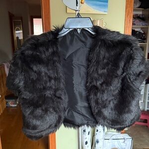 Elegant Black Faux Fur Women's Jacket